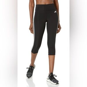 NWT Adidas Tight Fit High Rise 3/4 Style Leggings in Black